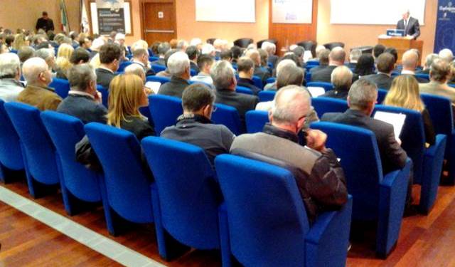 Grande partecipazione all'Assemblea dei Soci 2014 di Confartigianato Vicenza Grande partecipazione all'Assemblea dei Soci 2014 di Confartigianato Vicenza