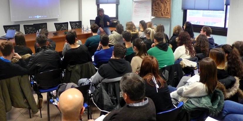 Un momento del primo incontro al Remondini Un momento del primo incontro al Remondini