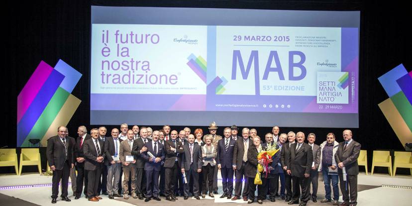 Il gruppo dei premiati dello scorso anno Il gruppo dei premiati dello scorso anno