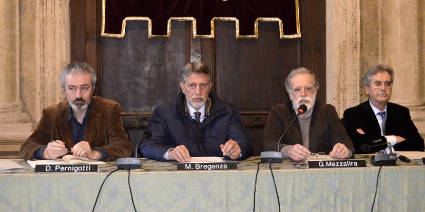 Il tavolo dei relatori del primo incontro Il tavolo dei relatori del primo incontro