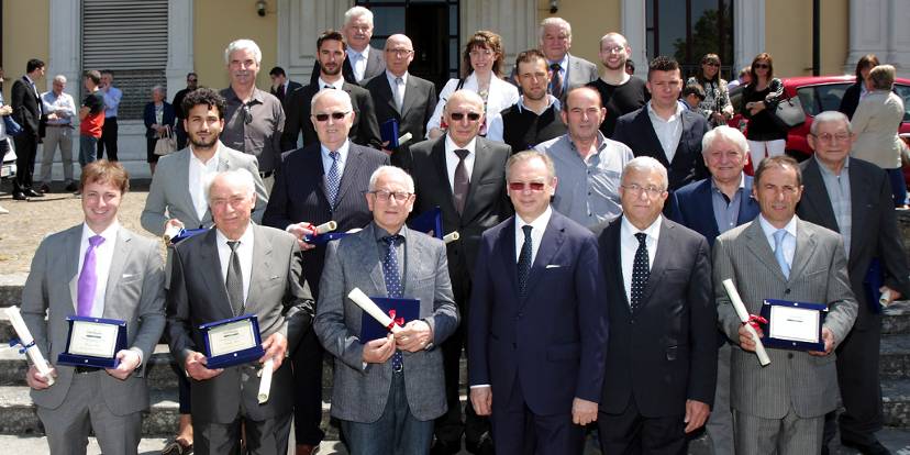 Il gruppo dei premiati dello scorso anno Il gruppo dei premiati dello scorso anno