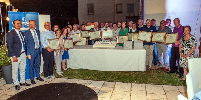Il gruppo dei premiati Il gruppo dei premiati